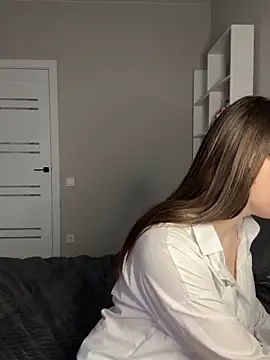 Emmy Boobssss online show from 04/20/26, 03:57