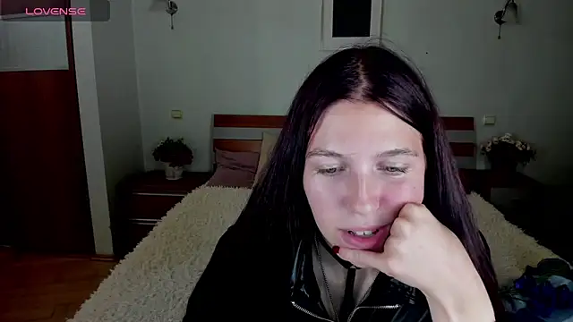 MaryRapunzel online show from 05/13/26, 07:32