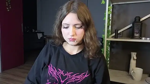 lovergirl4me online show from 06/04/26, 05:39