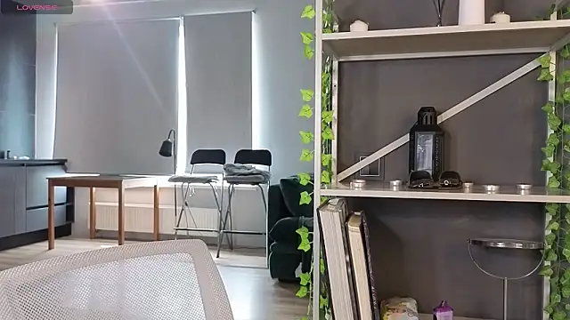 lovergirl4me online show from 05/14/26, 07:49