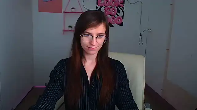 Snapshot of Luna_Tantra chatting on 06/26/26, 03:18 Luna Tantra online show from 06/26/26, 03:18