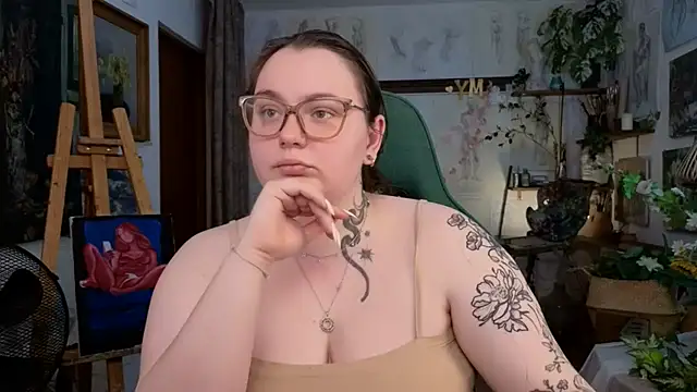 Snapshot of CatherineClaire chatting on 05/09/26, 12:41 CatherineClaire online show from 05/09/26, 12:41