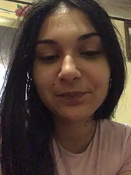 Snapshot of amira1348 chatting on 06/10/26, 07:31 amira1348 online show from 06/10/26, 07:31