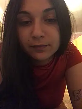 Snapshot of amira1348 chatting on 06/06/26, 08:47 amira1348 online show from 06/06/26, 08:47