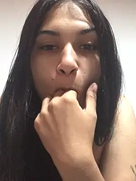 Snapshot of amira1348 chatting on 07/25/26, 07:38 amira1348 online show from 07/25/26, 07:38