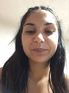 Snapshot of amira1348 chatting on 06/12/26, 08:23 amira1348 online show from 06/12/26, 08:23