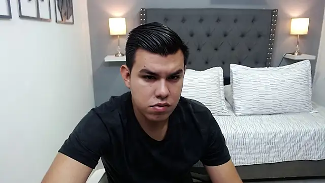 mathias thompson online show from 04/21/26, 02:01