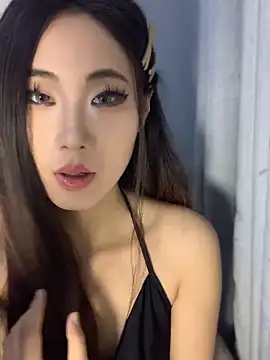 Veil-00 online show from 04/23/26, 02:40