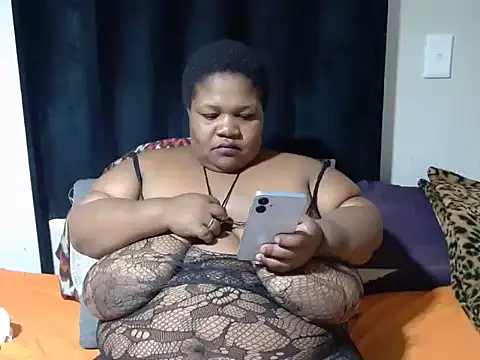 BBWMIDGET40 online show from 05/06/26, 04:11