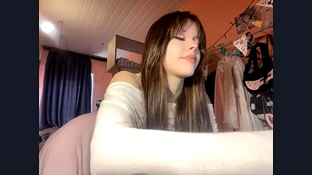 linaloveme online show from 04/21/26, 10:55