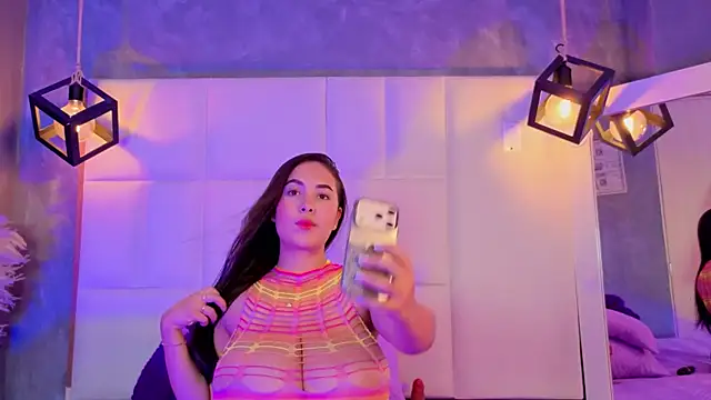 Violetta rose  online show from 07/15/26, 11:01