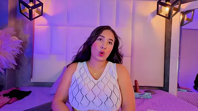 Violetta rose  online show from 06/07/26, 12:16