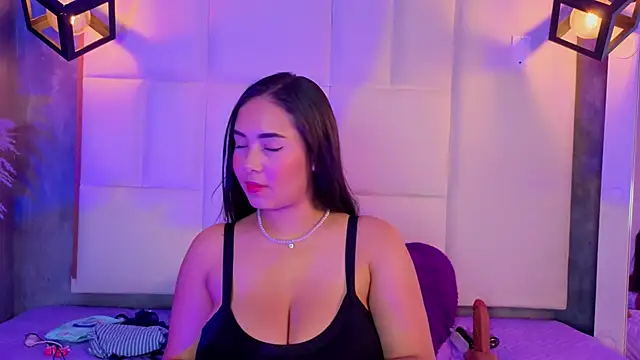 Violetta rose  online show from 06/14/26, 12:18