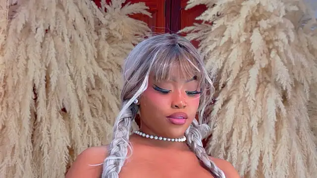 TiannahGlow online show from 07/26/26, 04:14