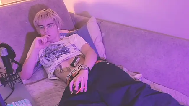 inmka  online show from 04/26/26, 07:11