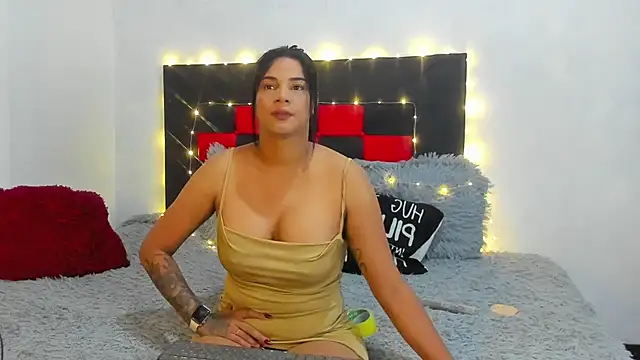 camila valenciia  online show from 04/21/26, 10:44