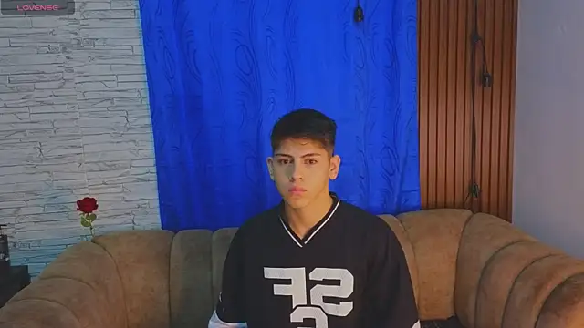 josethariaz25 online show from 06/17/26, 11:09