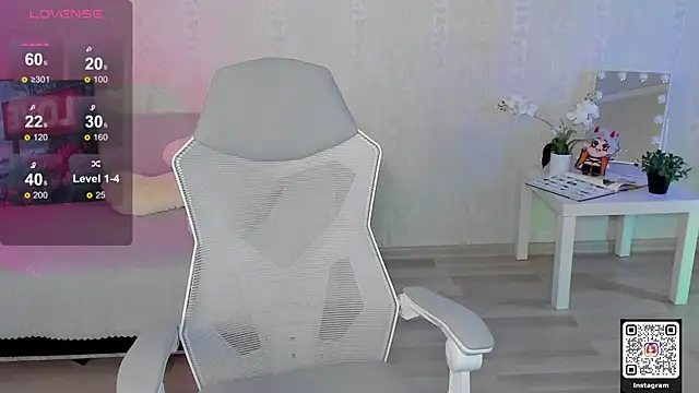 LinnLove online show from 05/03/26, 11:04
