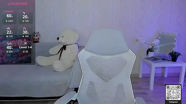 LinnLove online show from 05/10/26, 07:01