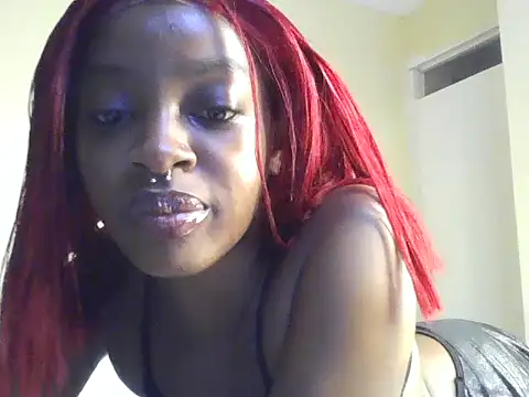 Snapshot of NylaMoon chatting on 05/25/26, 05:18 NylaMoon online show from 05/25/26, 05:18