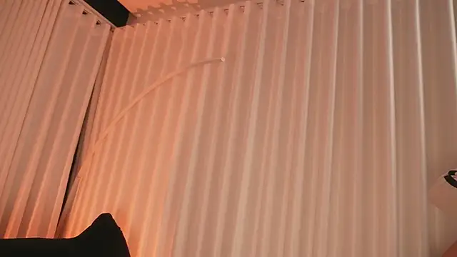Tessa ruxh online show from 06/30/26, 11:54