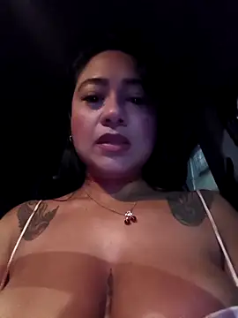 Mia collinslove online show from 04/22/26, 10:33