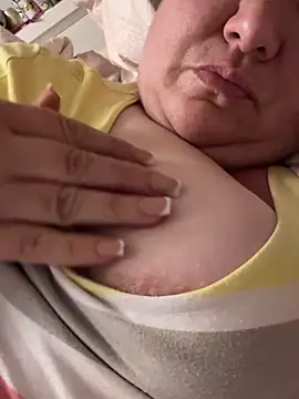 curvymilfmicha online show from 04/21/26, 12:56