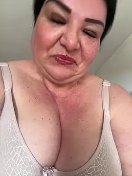 curvymilfmicha online show from 04/21/26, 01:39