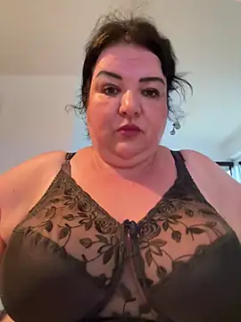 curvymilfmicha online show from 07/09/26, 07:24