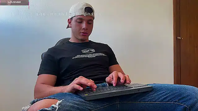 Maxx valiant online show from 05/31/26, 07:36