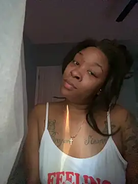 melaineB online show from 04/22/26, 10:49