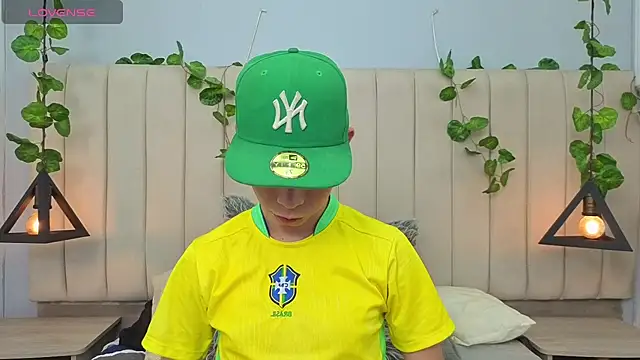 milan zapata online show from 05/11/26, 10:40