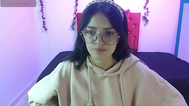 jaide16092020 online show from 04/28/26, 08:24