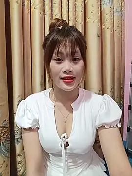 Snapshot of Ly-sexyy chatting on 06/18/26, 06:02 Ly-sexyy online show from 06/18/26, 06:02