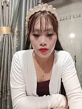 Ly-sexyy online show from 05/22/26, 10:46