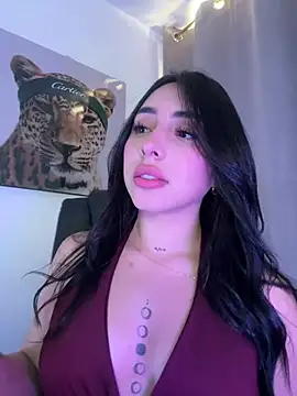 IsabellaNoir  online show from 05/05/26, 08:45