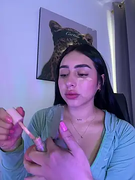 IsabellaNoir  online show from 04/26/26, 06:38