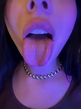 IsabellaNoir  online show from 06/02/26, 11:16