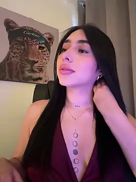 Snapshot of IsabellaNoir_ chatting on 06/16/26, 10:21 IsabellaNoir online show from 06/16/26, 10:21
