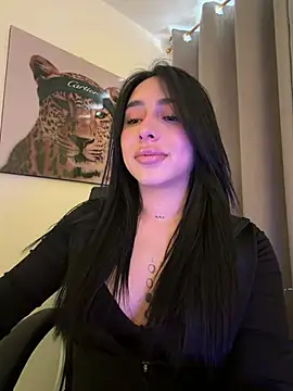 Snapshot of IsabellaNoir_ chatting on 06/20/26, 05:40 IsabellaNoir online show from 06/20/26, 05:40