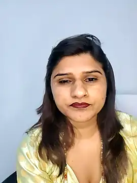 Snapshot of Cute-Rhea chatting on 04/21/26, 02:01 Cute-Rhea online show from 04/21/26, 02:01