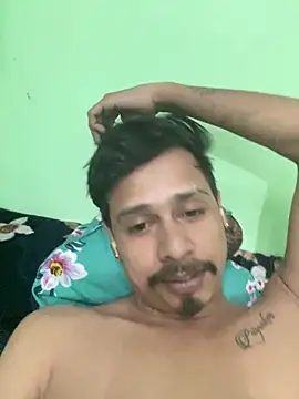 hot-couple-0 online show from 06/19/26, 10:43