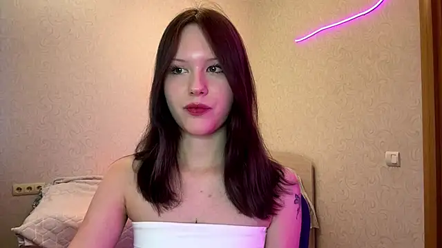 Snapshot of HoneyBlink chatting on 05/13/26, 02:13 HoneyBlink online show from 05/13/26, 02:13