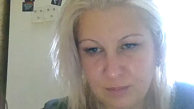 Snapshot of Neferedit chatting on 07/16/26, 12:46 Neferedit online show from 07/16/26, 12:46