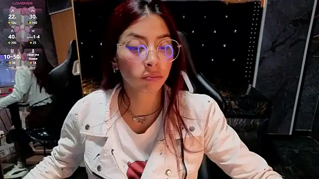 Snapshot of laurab91 chatting on 05/16/26, 04:00 laurab91 online show from 05/16/26, 04:00
