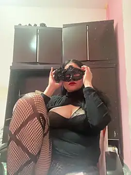 gattitta29 online show from 05/11/26, 07:55