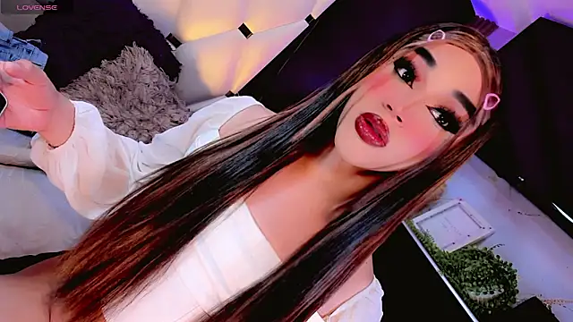 Snapshot of Camila_Vasquezz1 chatting on 06/14/26, 11:00 Camila Vasquezz1 online show from 06/14/26, 11:00