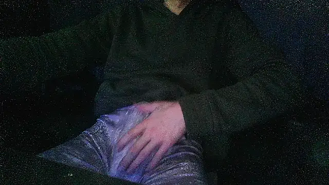 8inchesfr online show from 04/21/26, 09:16