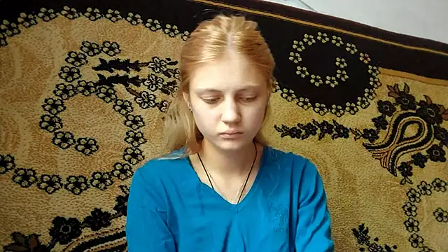 Snapshot of LunaLaday chatting on 06/01/26, 03:29 LunaLaday online show from 06/01/26, 03:29
