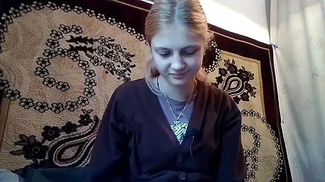 LunaLaday online show from 05/13/26, 02:51
